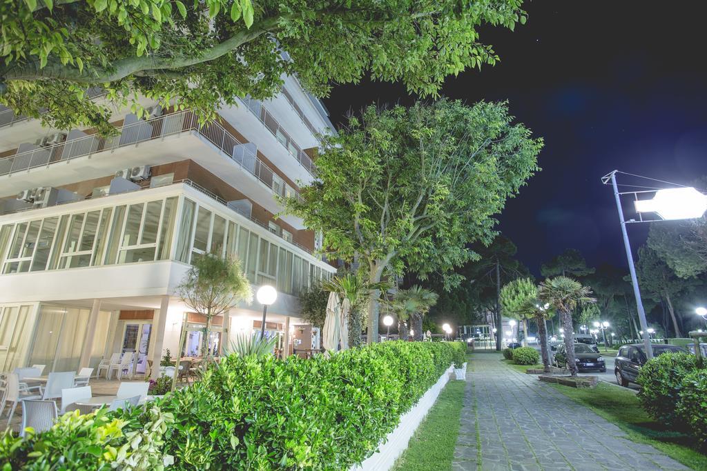 Hotel Ridolfi Milano Marittima Esterno foto