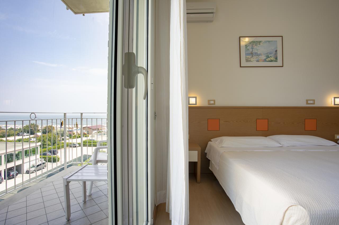 Hotel Ridolfi Milano Marittima Esterno foto