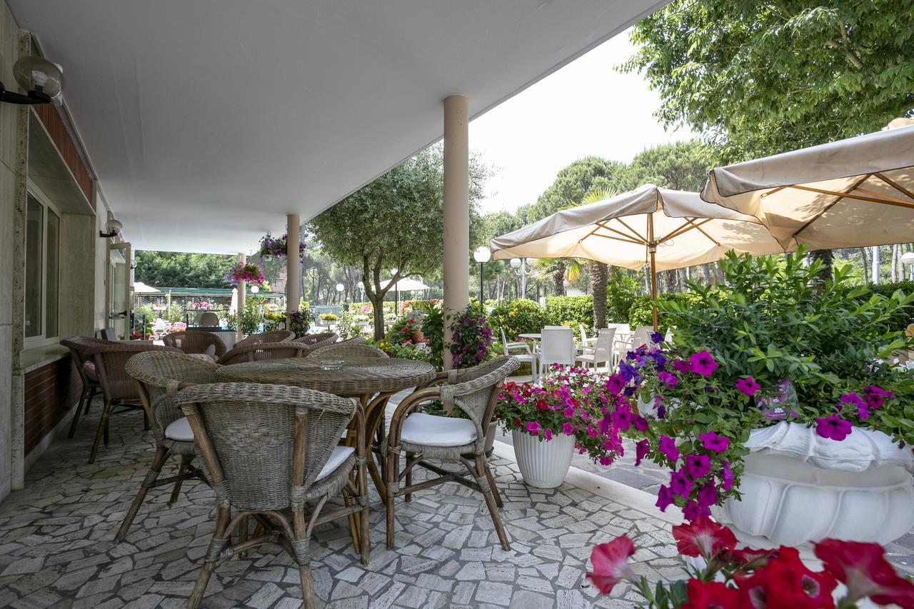 Hotel Ridolfi Milano Marittima Esterno foto