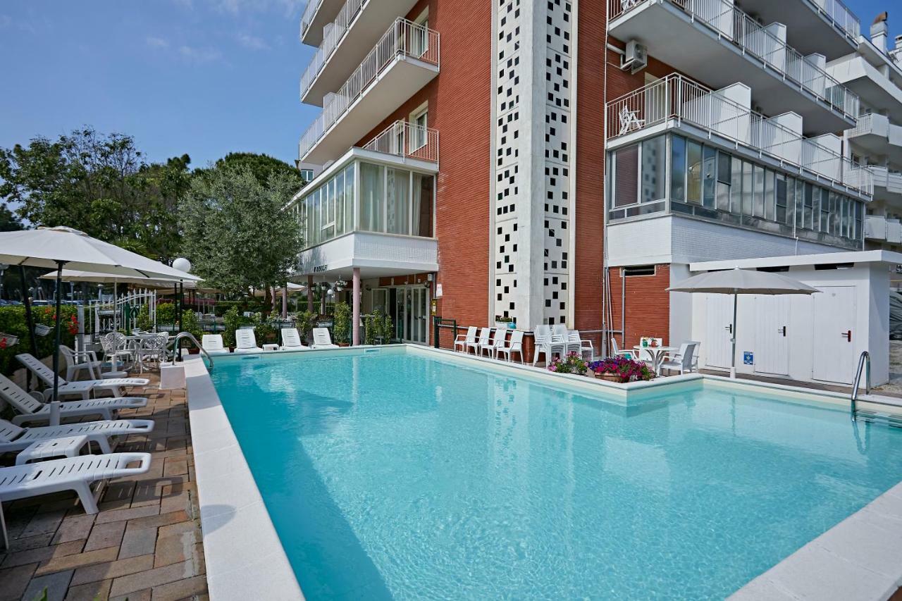 Hotel Ridolfi Milano Marittima Esterno foto