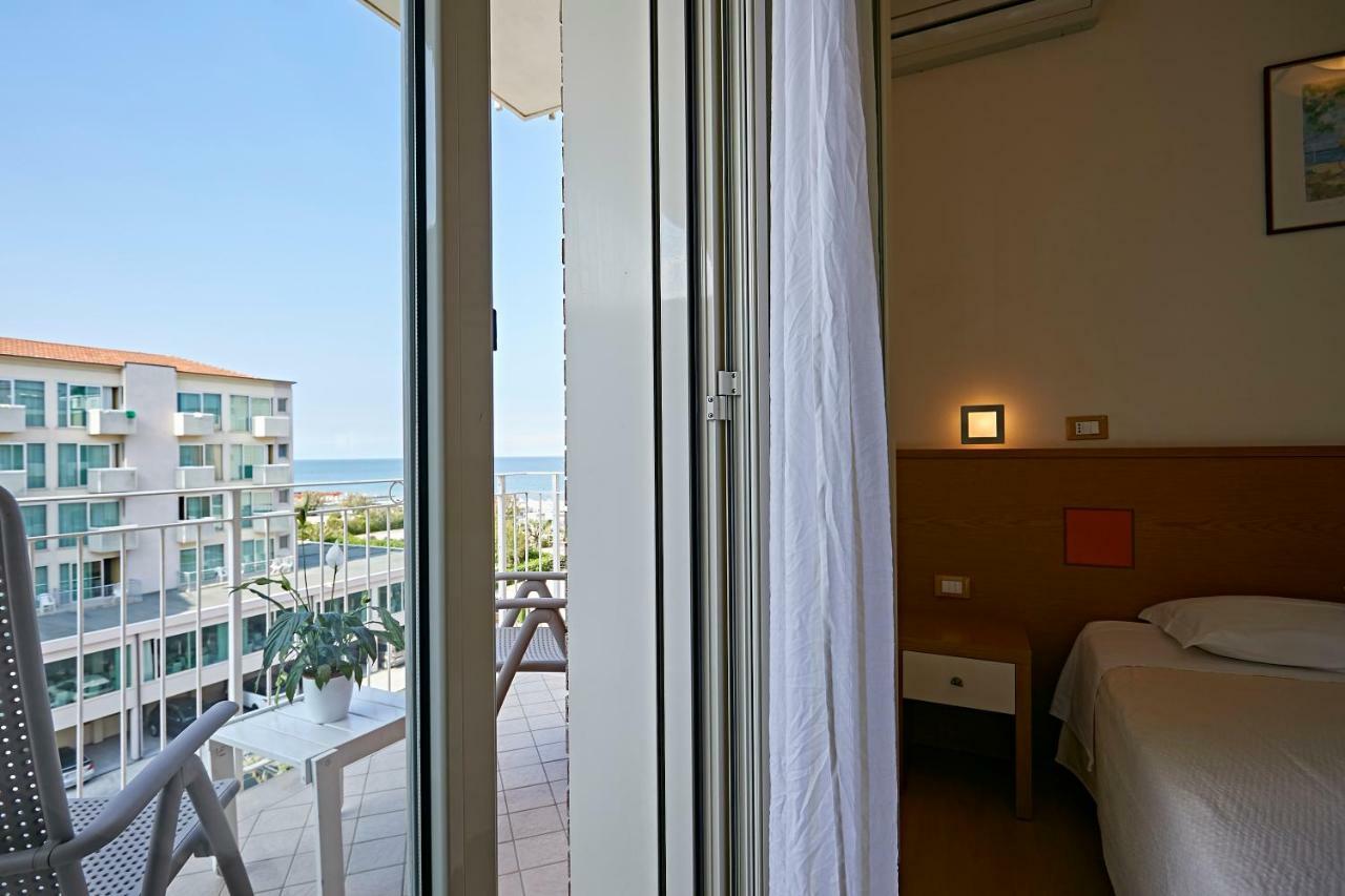 Hotel Ridolfi Milano Marittima Esterno foto